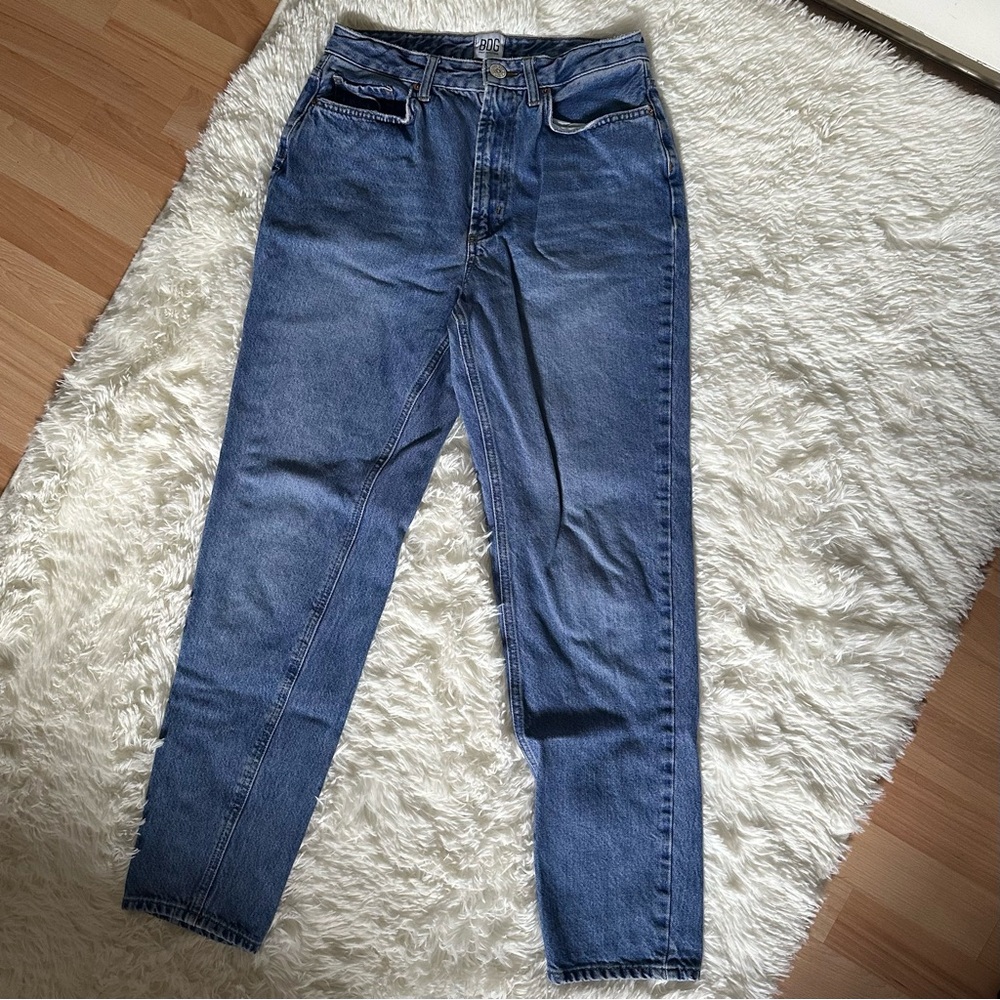 BDG Mom High Rise Jeans - Sz 27 - Picture 3 of 11